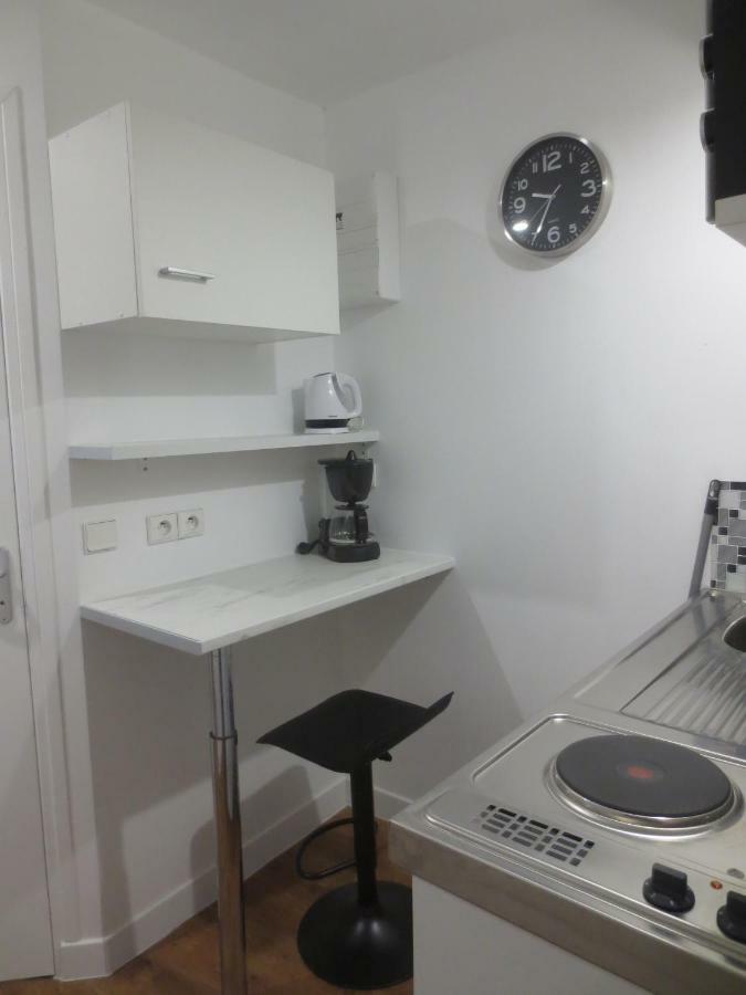 Appartements Et Studios Meubles Au Centre Ville D'Ouzouer Sur Loire Ngoại thất bức ảnh