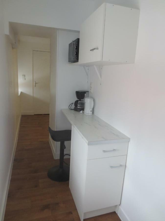 Appartements Et Studios Meubles Au Centre Ville D'Ouzouer Sur Loire Ngoại thất bức ảnh